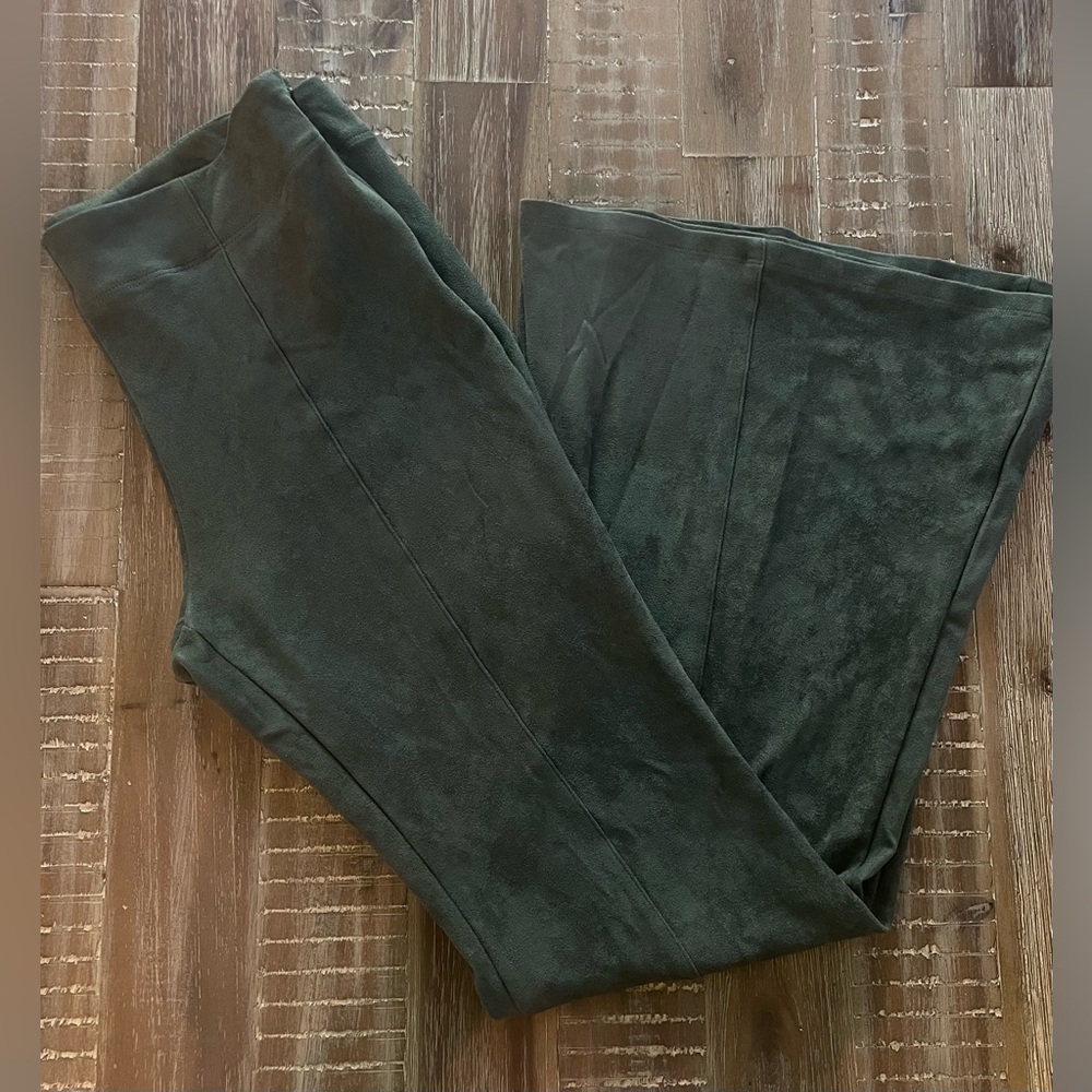 Gianni Bini Maureen Faux Suede Flare Bell Bottoms high Waist Pants size Large - Picture 2 of 8